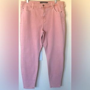 Liverpool Hugger Ankle Jeans in Blush Pink